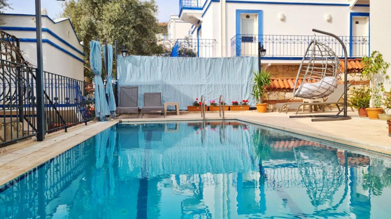 Shared Pool Flat Located 3 Min To Beach In Kalkan Lejlighed Eksteriør billede