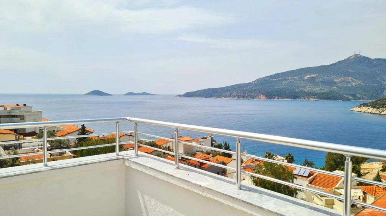 Shared Pool Flat Located 3 Min To Beach In Kalkan Lejlighed Eksteriør billede